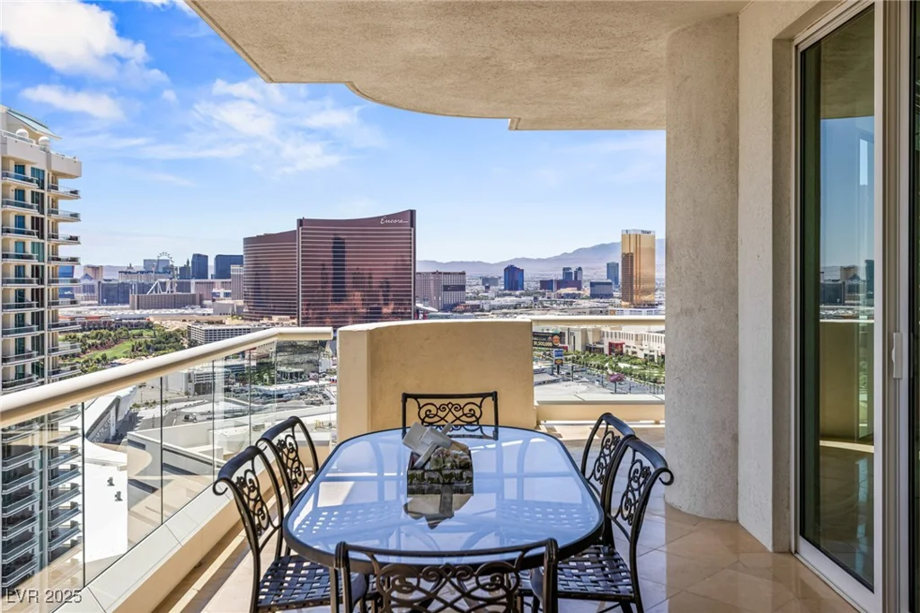 2747 Paradise, Las Vegas, NV 89109