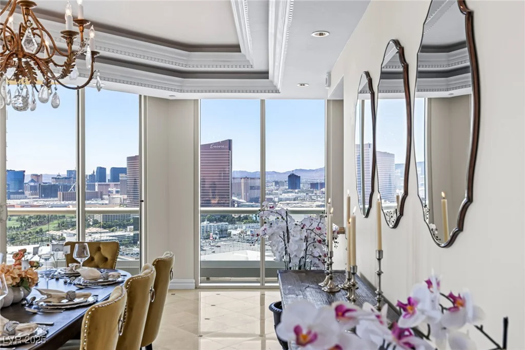 2747 Paradise, Las Vegas, NV 89109