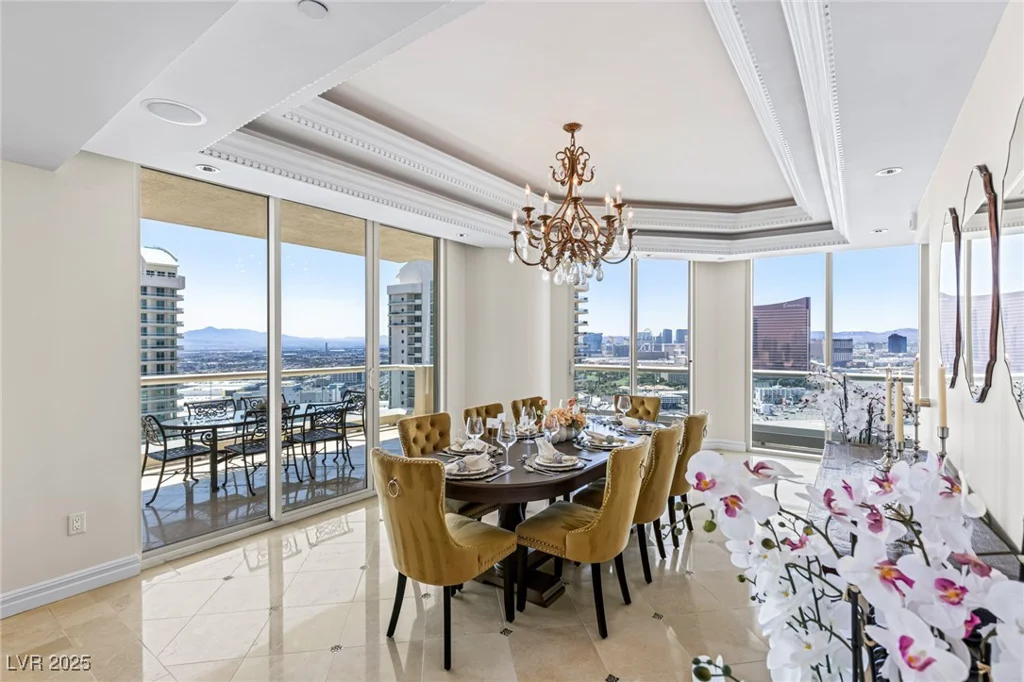 2747 Paradise, Las Vegas, NV 89109