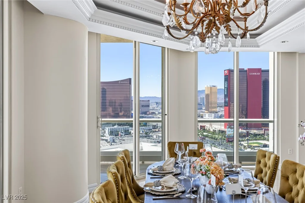 2747 Paradise, Las Vegas, NV 89109