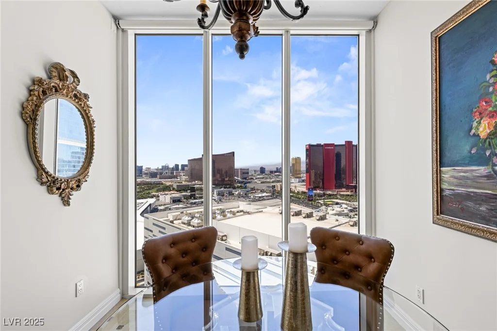 2747 Paradise, Las Vegas, NV 89109