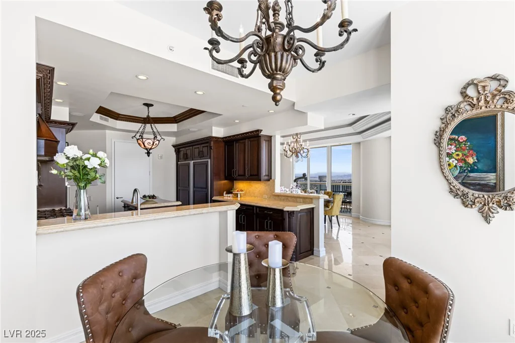 2747 Paradise, Las Vegas, NV 89109