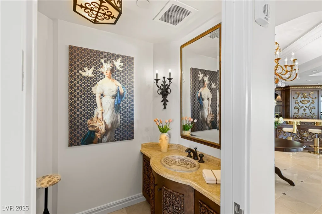 2747 Paradise, Las Vegas, NV 89109