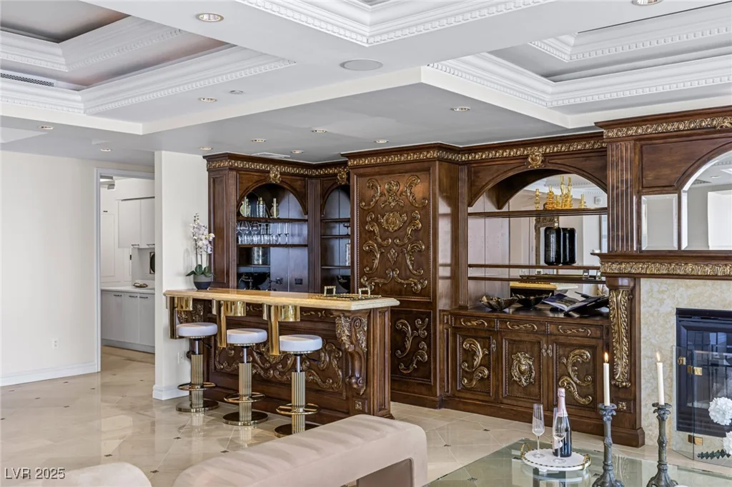 2747 Paradise, Las Vegas, NV 89109
