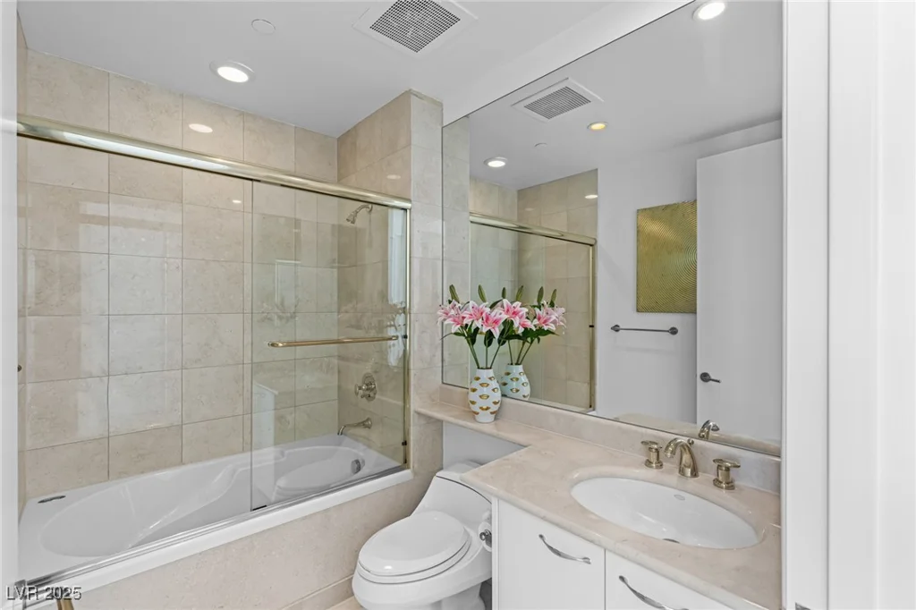 2747 Paradise, Las Vegas, NV 89109