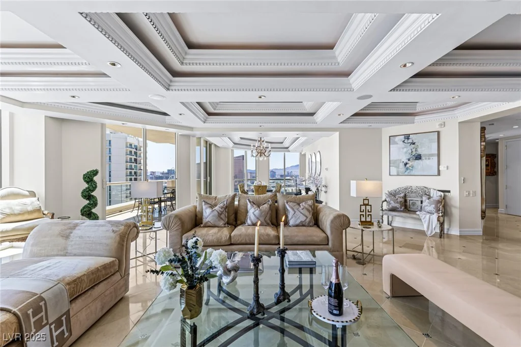 2747 Paradise, Las Vegas, NV 89109