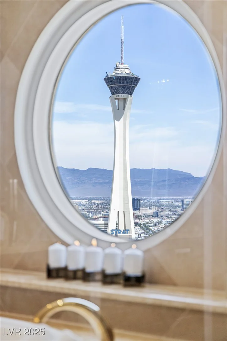 2747 Paradise, Las Vegas, NV 89109