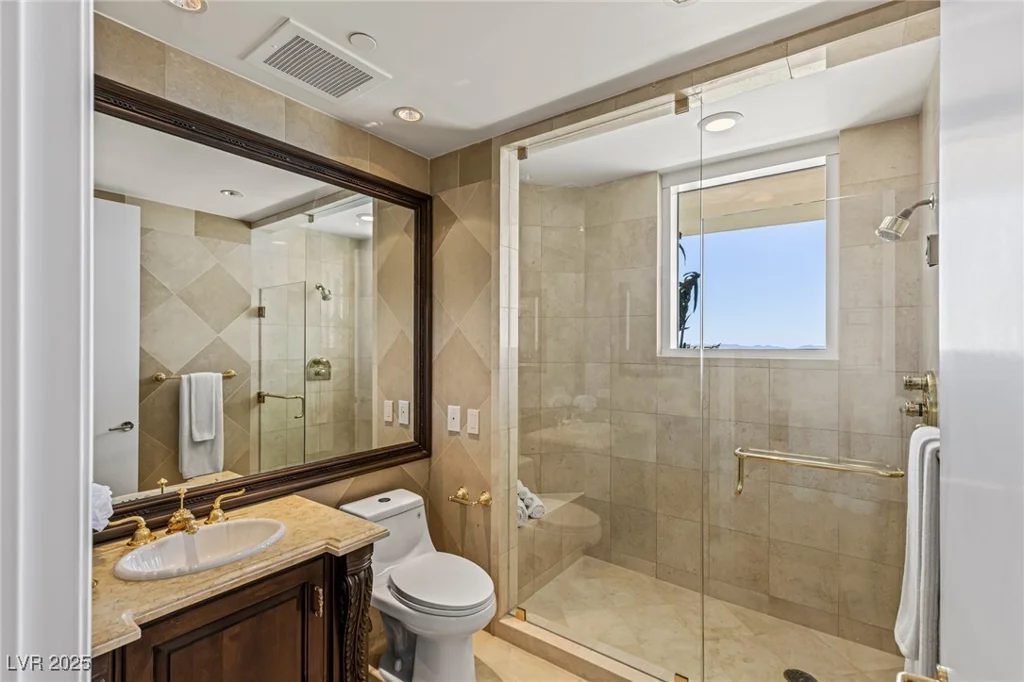 2747 Paradise, Las Vegas, NV 89109
