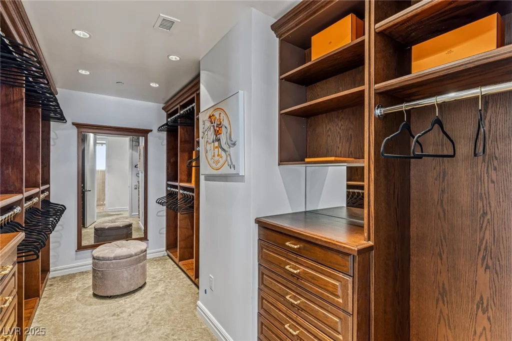 2747 Paradise, Las Vegas, NV 89109