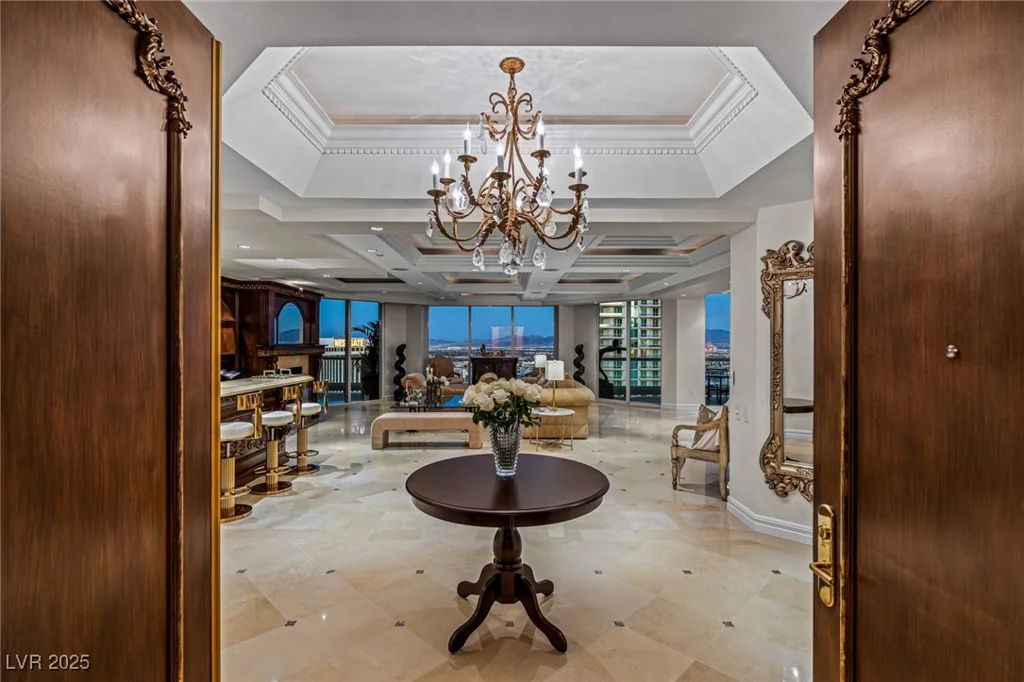 2747 Paradise, Las Vegas, NV 89109