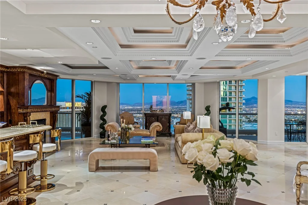 2747 Paradise, Las Vegas, NV 89109