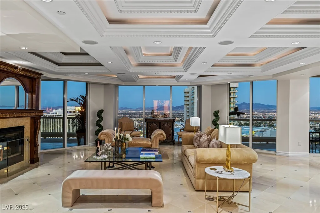 2747 Paradise, Las Vegas, NV 89109