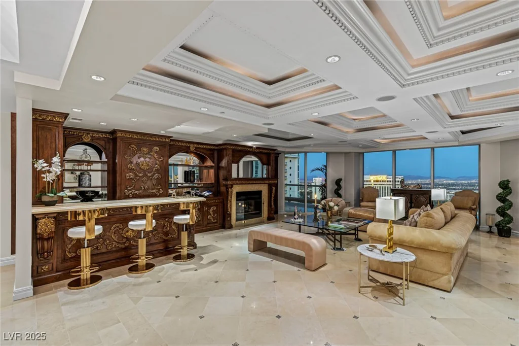 2747 Paradise, Las Vegas, NV 89109