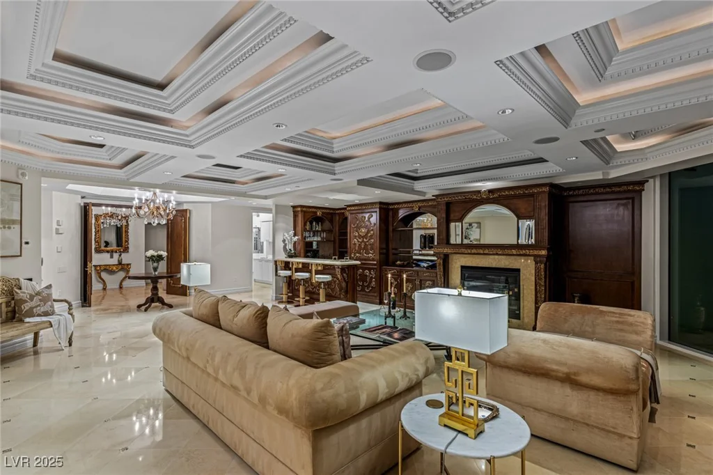 2747 Paradise, Las Vegas, NV 89109