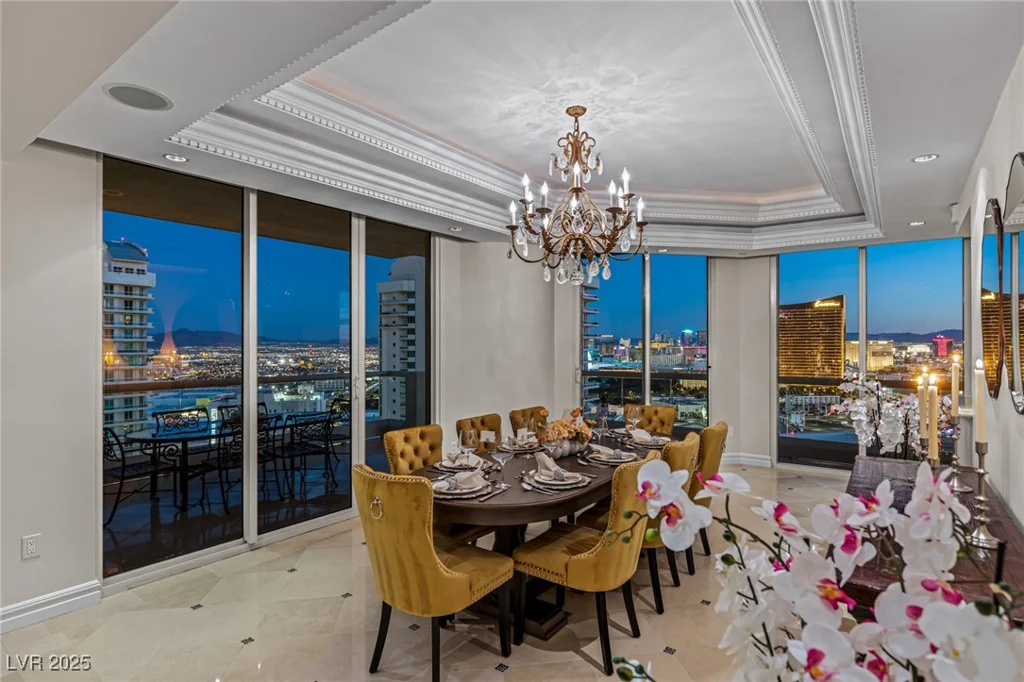 2747 Paradise, Las Vegas, NV 89109