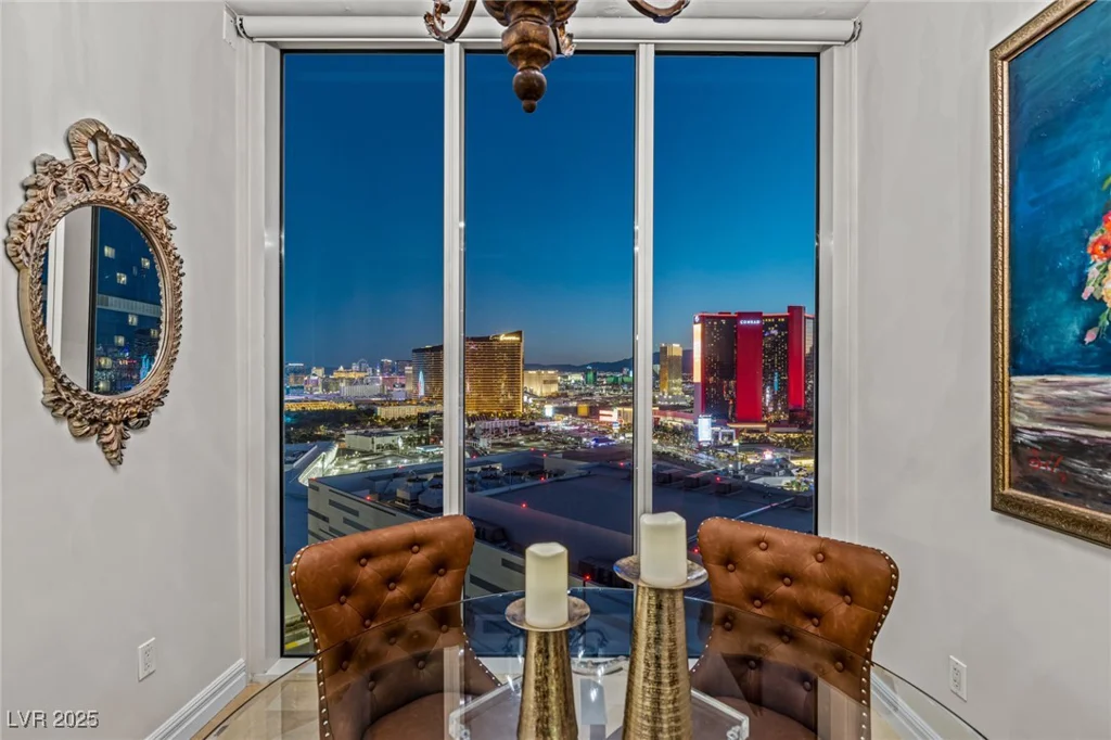 2747 Paradise, Las Vegas, NV 89109