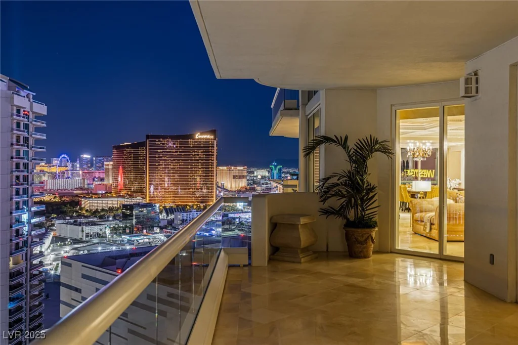 2747 Paradise, Las Vegas, NV 89109