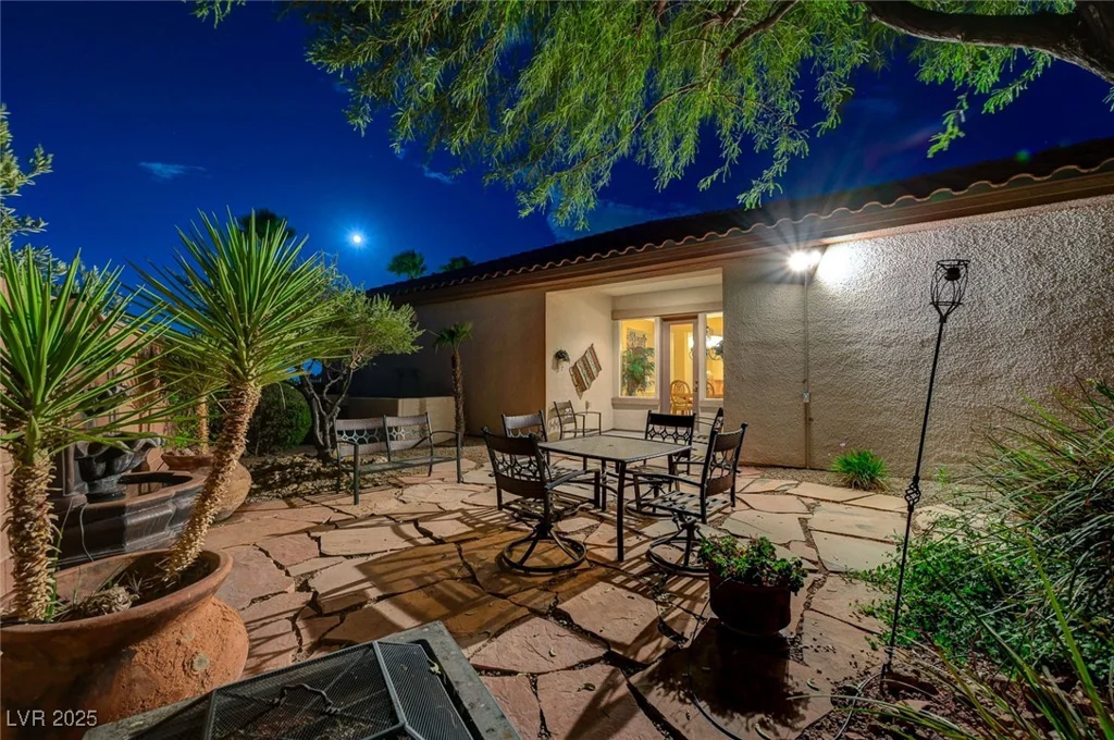 212 Florio, Las Vegas, NV 89138
