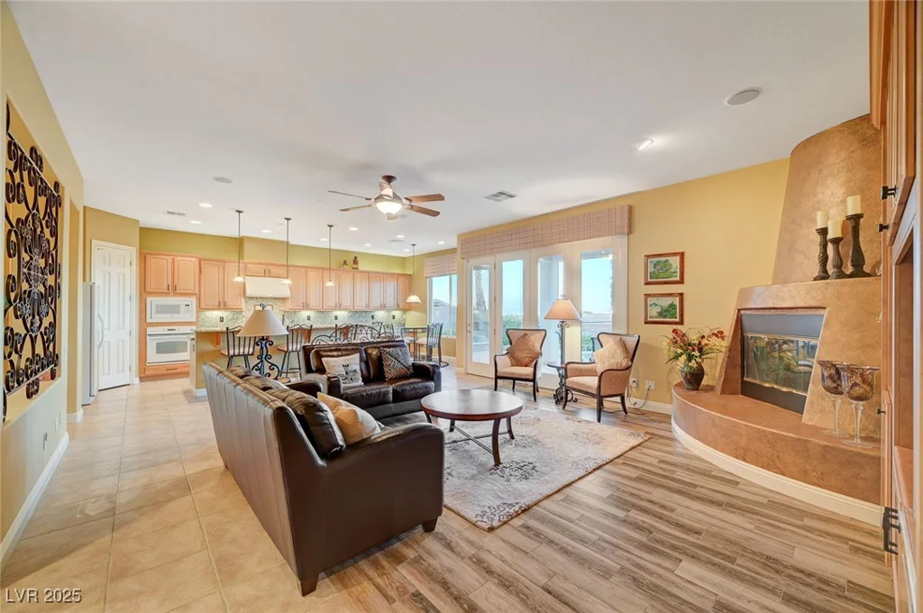 212 Florio, Las Vegas, NV 89138