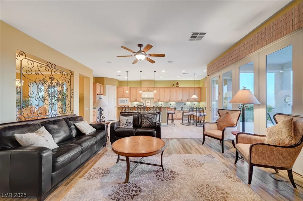 212 Florio, Las Vegas, NV 89138
