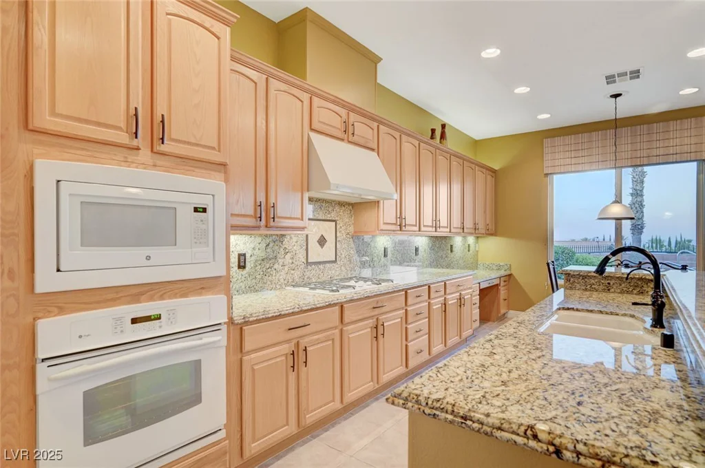 212 Florio, Las Vegas, NV 89138