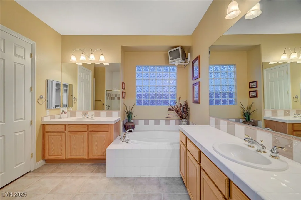 212 Florio, Las Vegas, NV 89138