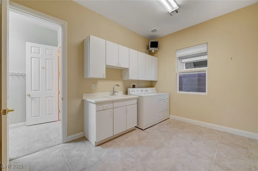212 Florio, Las Vegas, NV 89138