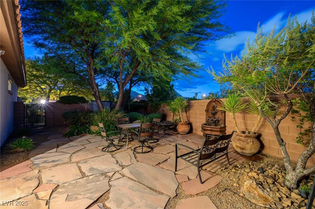 212 Florio, Las Vegas, NV 89138