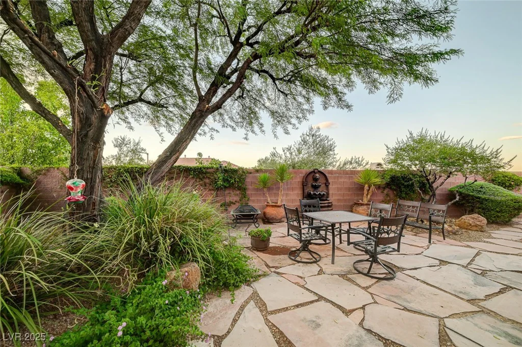 212 Florio, Las Vegas, NV 89138