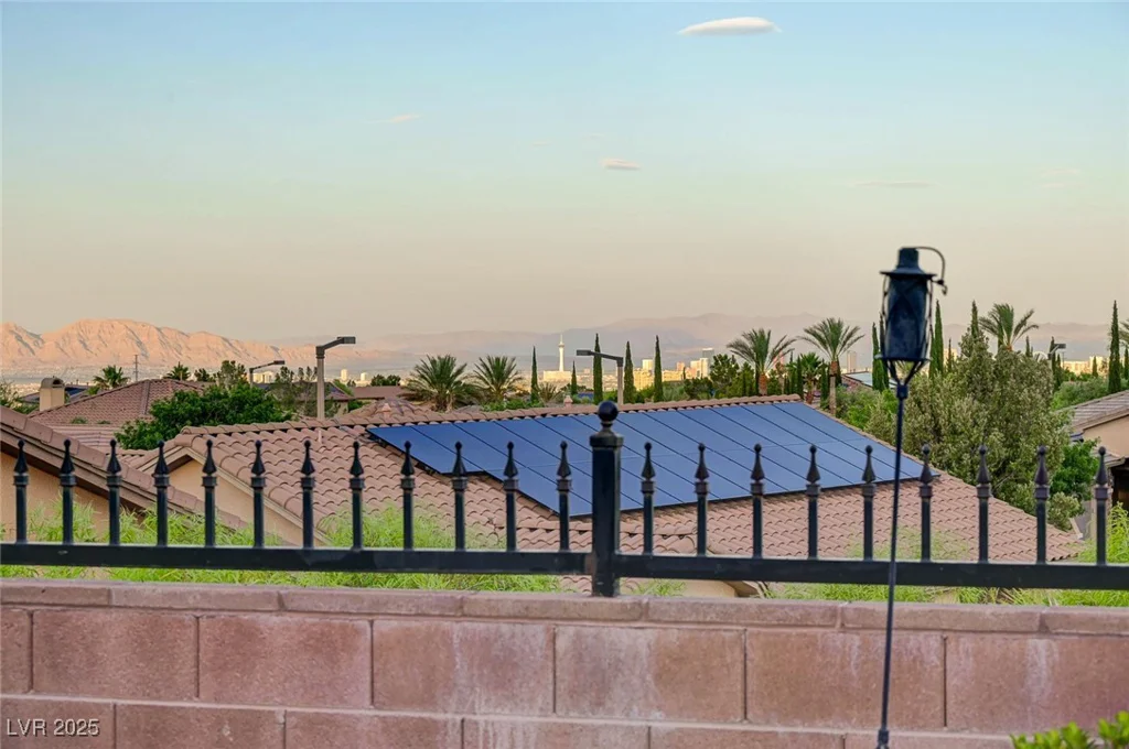 212 Florio, Las Vegas, NV 89138