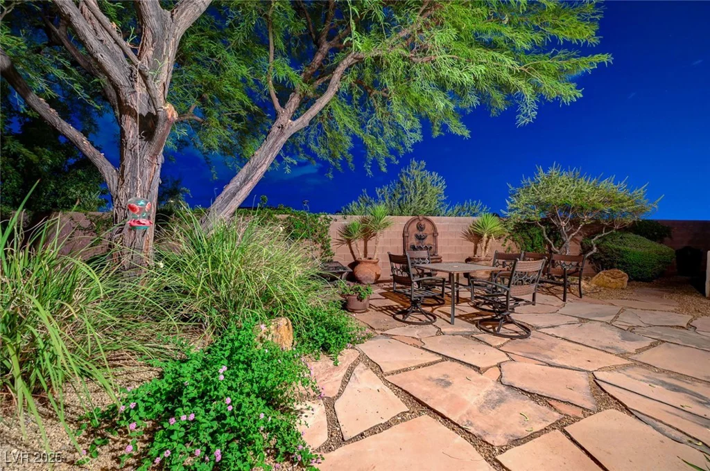 212 Florio, Las Vegas, NV 89138