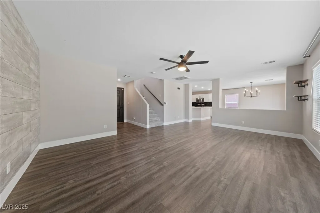 189 Kings Canyon, Henderson, NV 89012
