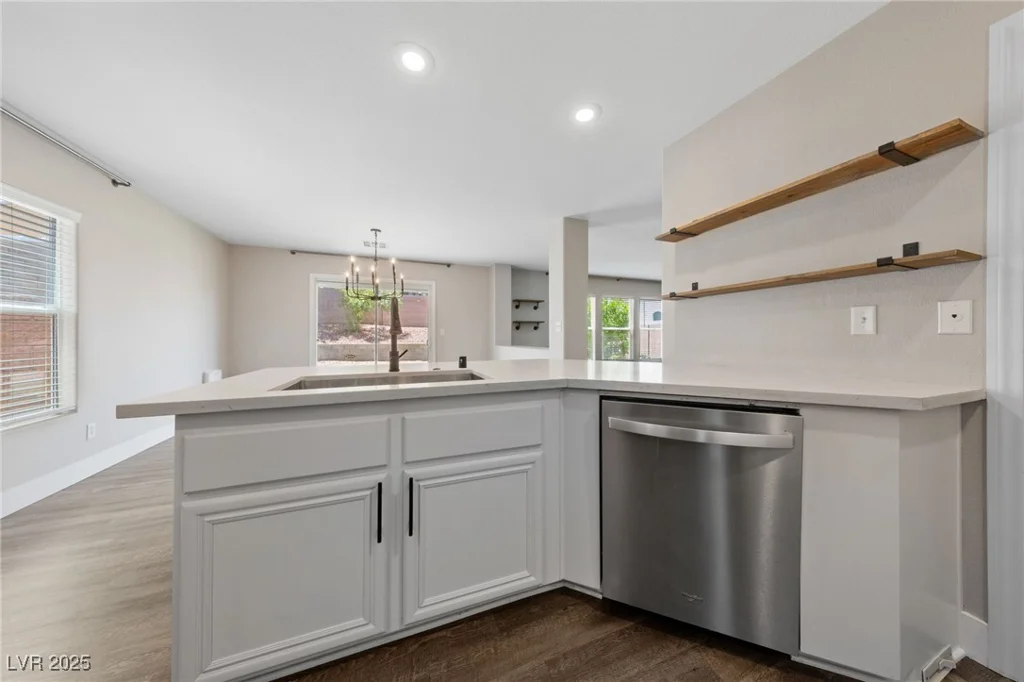189 Kings Canyon, Henderson, NV 89012