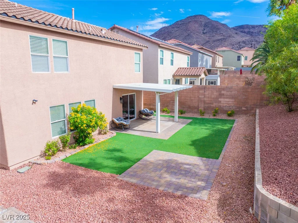 189 Kings Canyon, Henderson, NV 89012