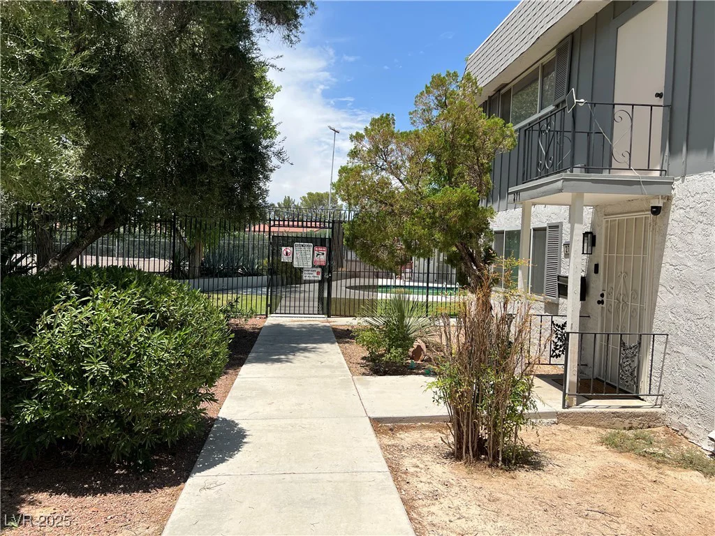 275 Pecos, Las Vegas, NV 89121
