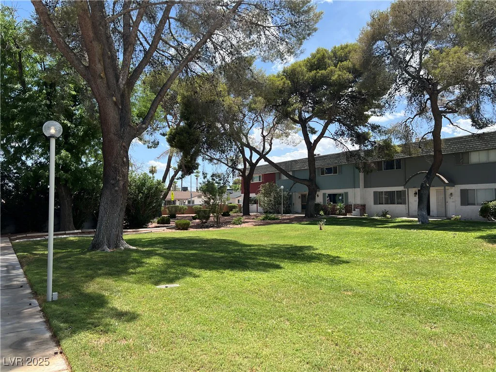 275 Pecos, Las Vegas, NV 89121