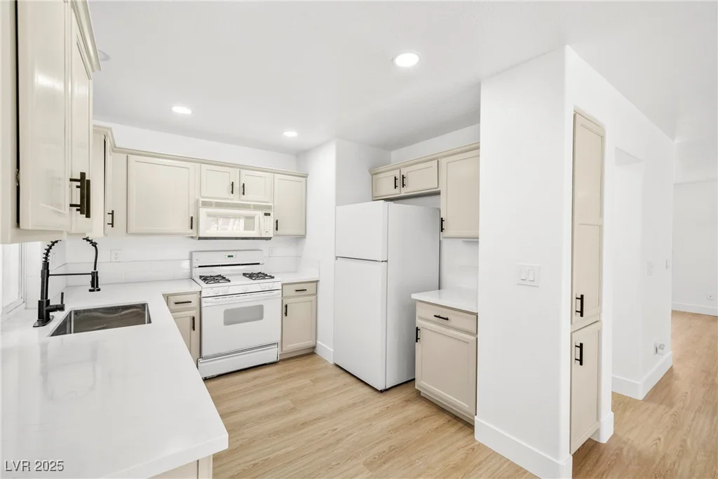 7443 Mission Palm, Las Vegas, NV 89139