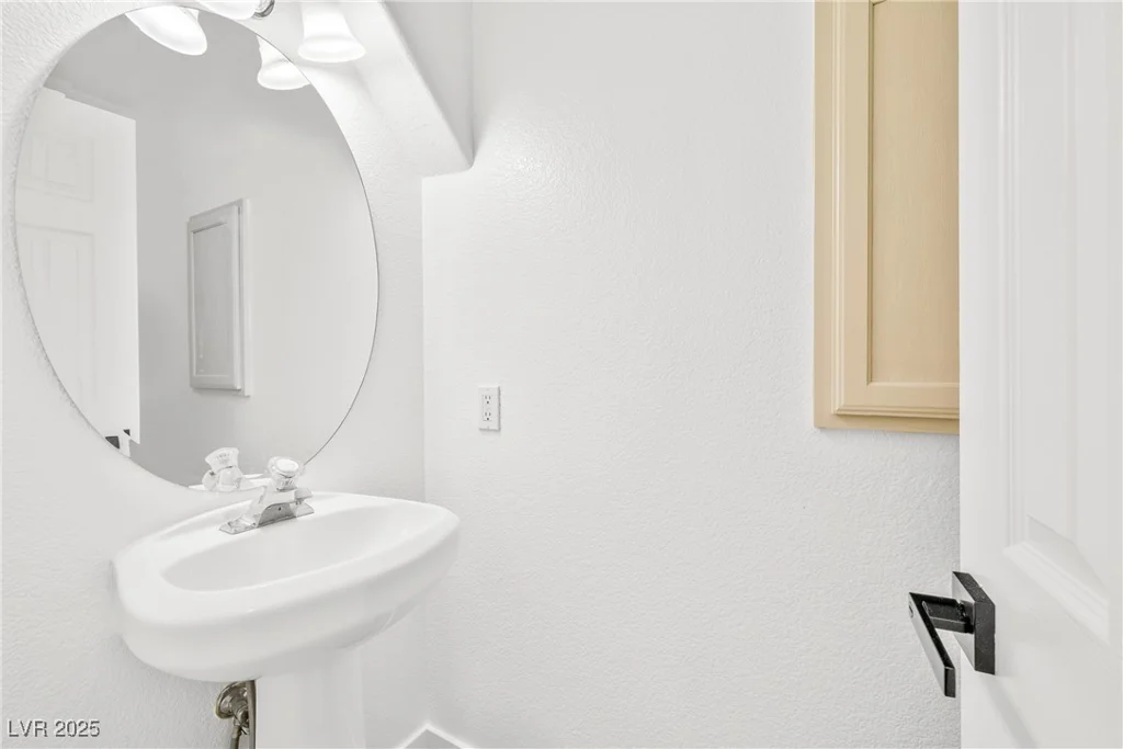 7443 Mission Palm, Las Vegas, NV 89139