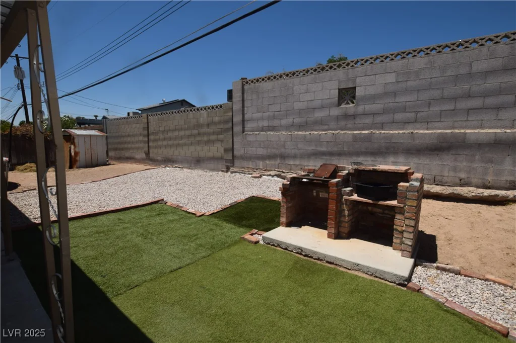 3323 Bancroft, Las Vegas, NV 89121