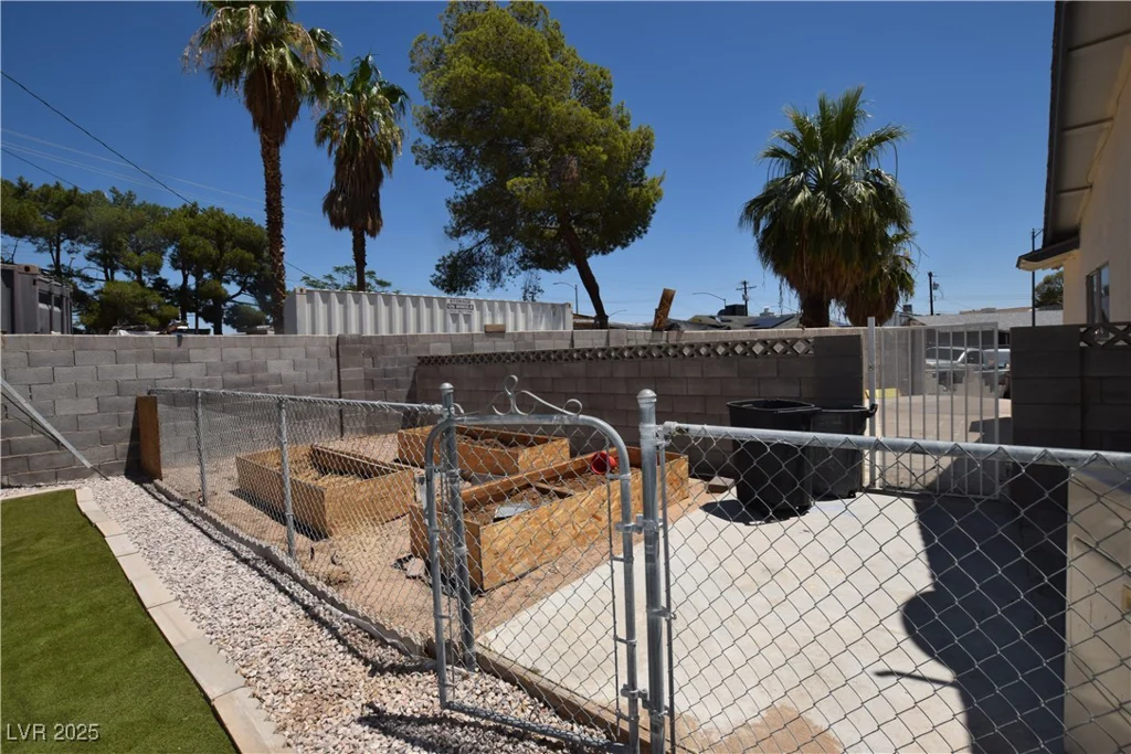 3323 Bancroft, Las Vegas, NV 89121