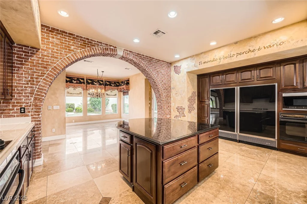 10205 Orkiney, Las Vegas, NV 89144