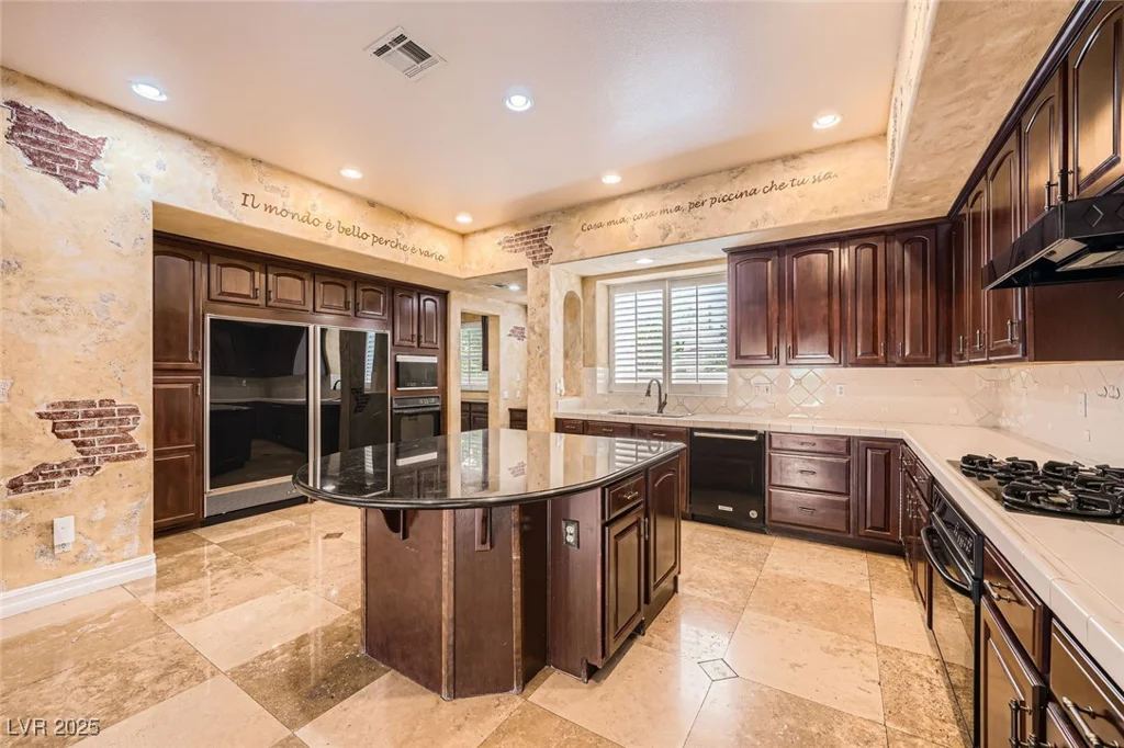 10205 Orkiney, Las Vegas, NV 89144