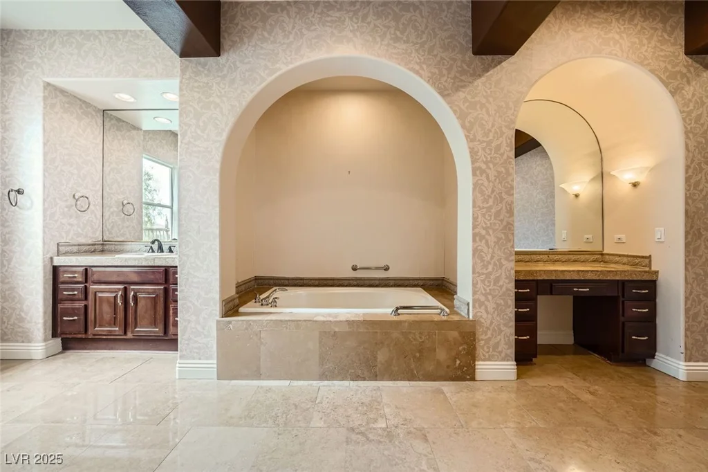 10205 Orkiney, Las Vegas, NV 89144