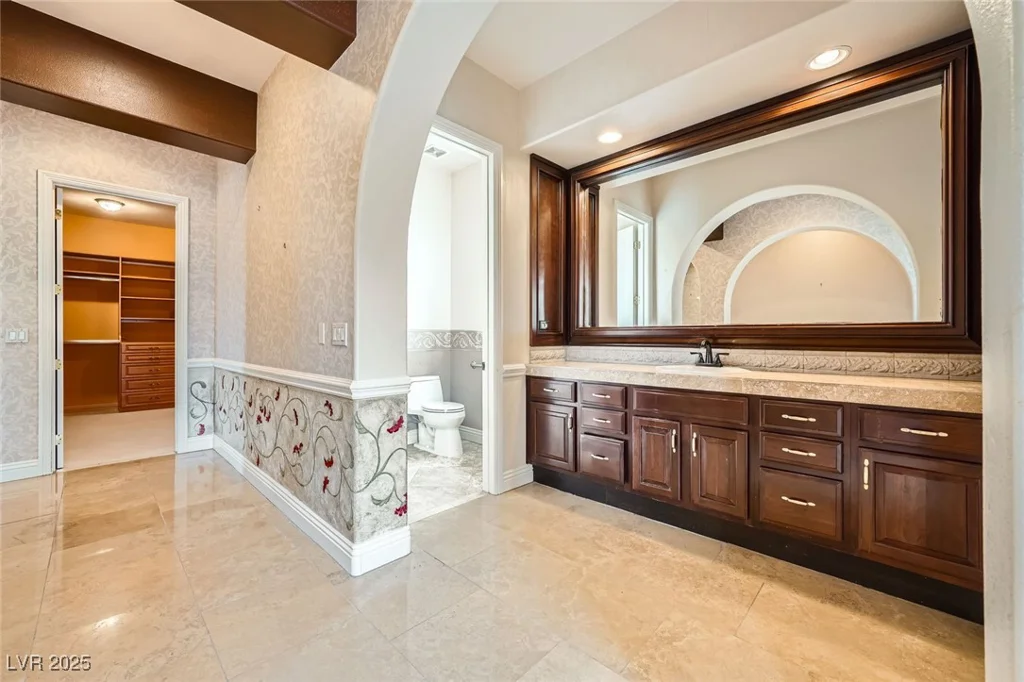 10205 Orkiney, Las Vegas, NV 89144