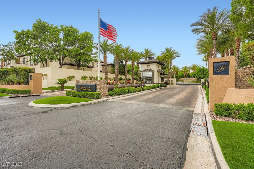 10205 Orkiney, Las Vegas, NV 89144