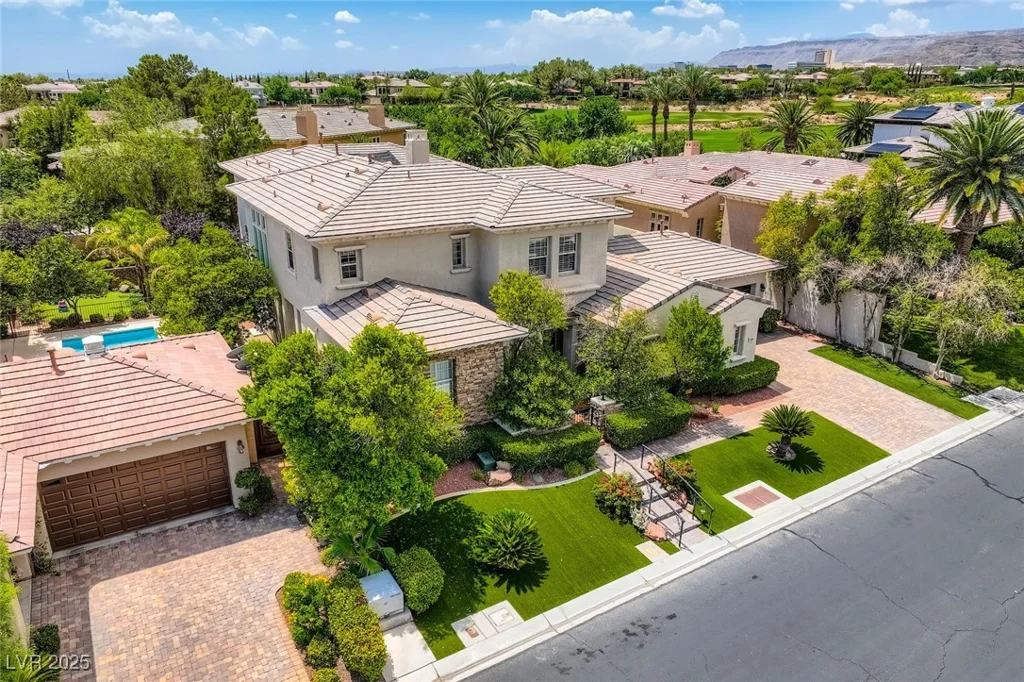 10205 Orkiney, Las Vegas, NV 89144