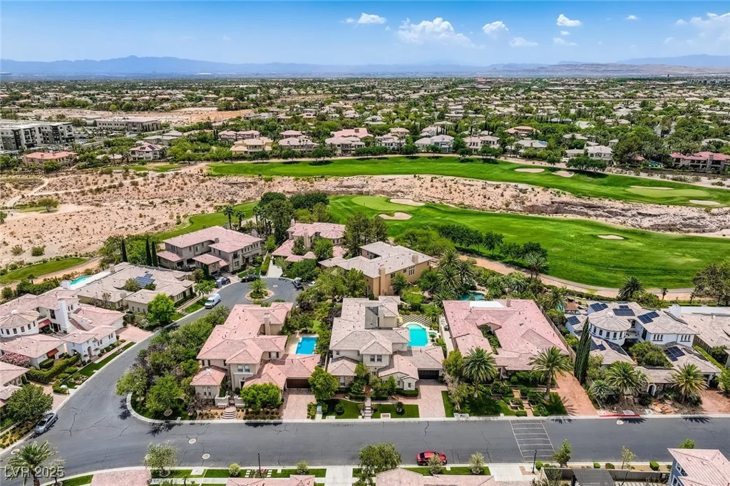 10205 Orkiney, Las Vegas, NV 89144