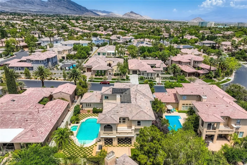 10205 Orkiney, Las Vegas, NV 89144