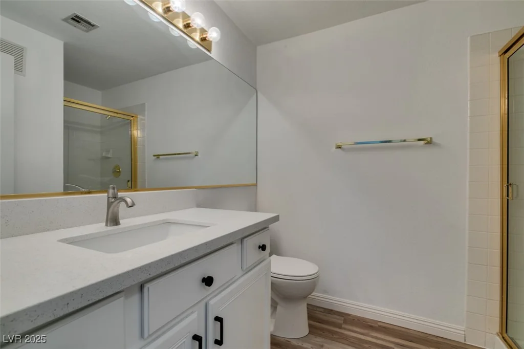 5201 Torrey Pines, Las Vegas, NV 89118