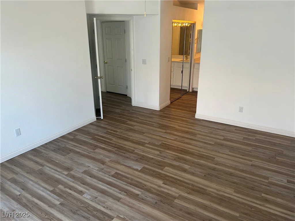 5201 Torrey Pines, Las Vegas, NV 89118